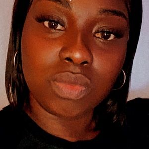 Meet your Posher, Jenitha